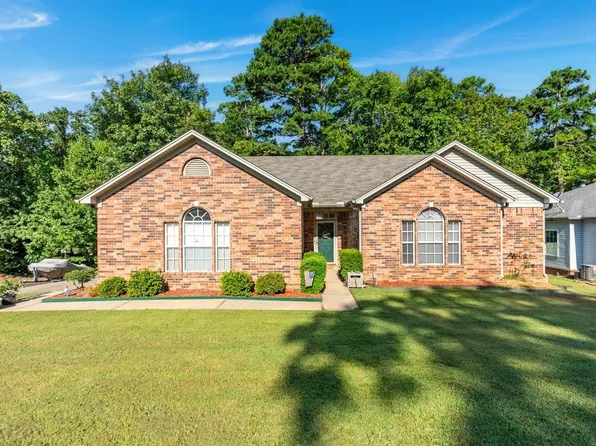 1424 Westhampton Dr, Little Rock, AR 72211