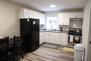 2nd image of 1002 W Springfield Ave #2