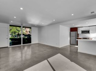 130 W Racquet Club Rd UNIT 312, Palm Springs, CA 92262