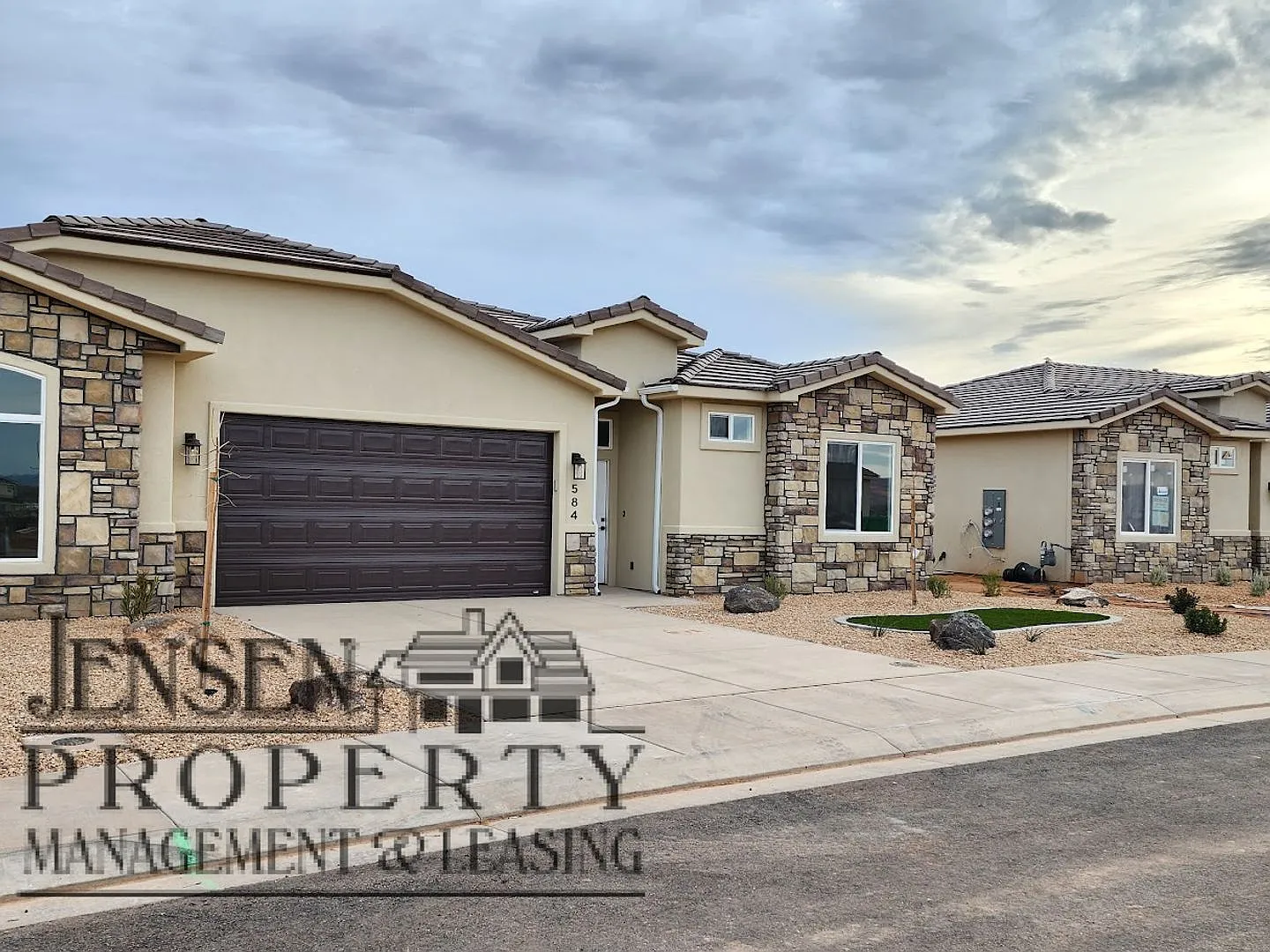 Town Home in Sky Valley — Photo 2