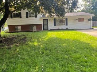 151 Seabury Rd, Bolingbrook, IL 60440