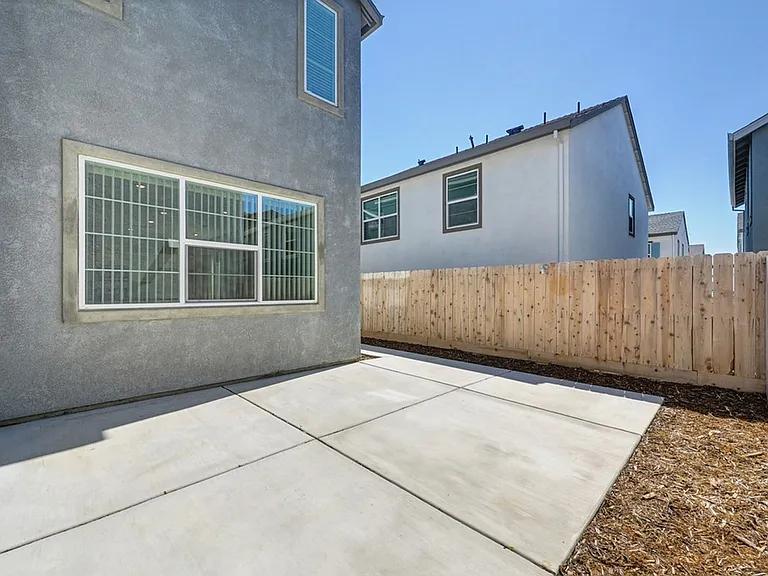 3209 Sunny Gate Ln — Photo 37