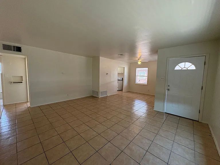 6412 Navajo Ave — Photo 8