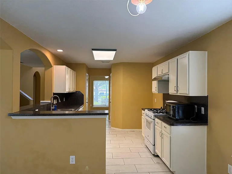 5111 Caymus Dr — Photo 4