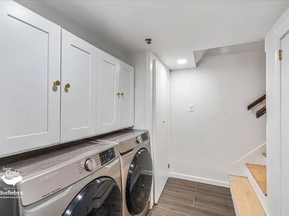 116-33 Union Turnpike image 35 of 40