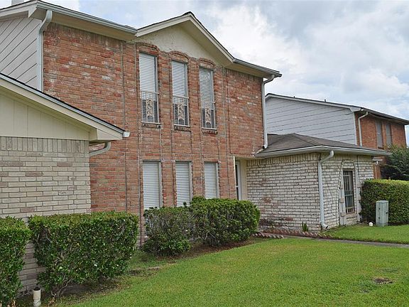 2nd image of 6437 S Briar Bayou Dr