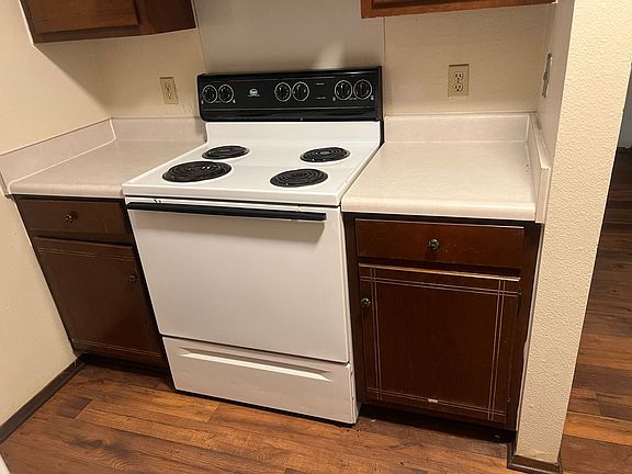 4th image of 200 High Meadows Blvd #108