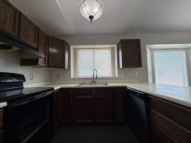 979 E Blue Heron Cir — Photo 13