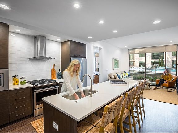 2nd image of 3664 Washington Ave S #1000-6724