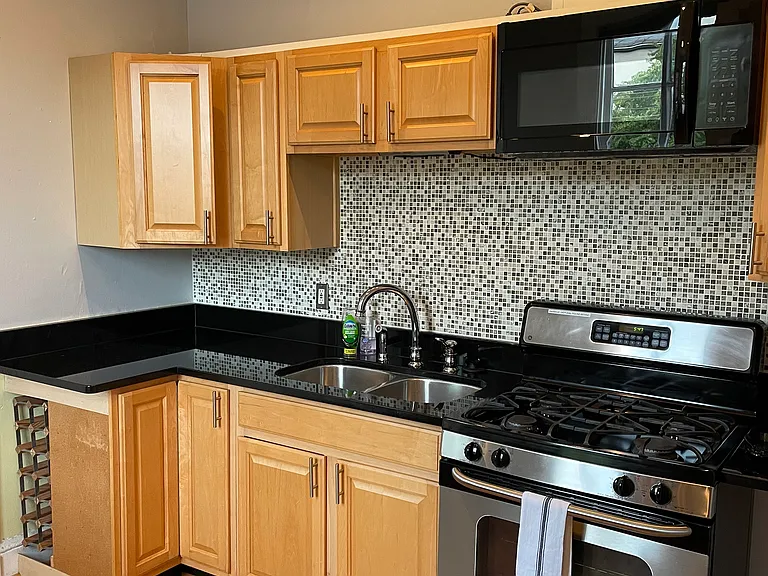 201 S Patrick St #3 — Photo 1