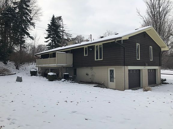 3rd image of 4745 Boncrest Dr W