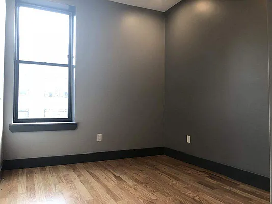 Rented by Premier Metro Realty Corp | media 23