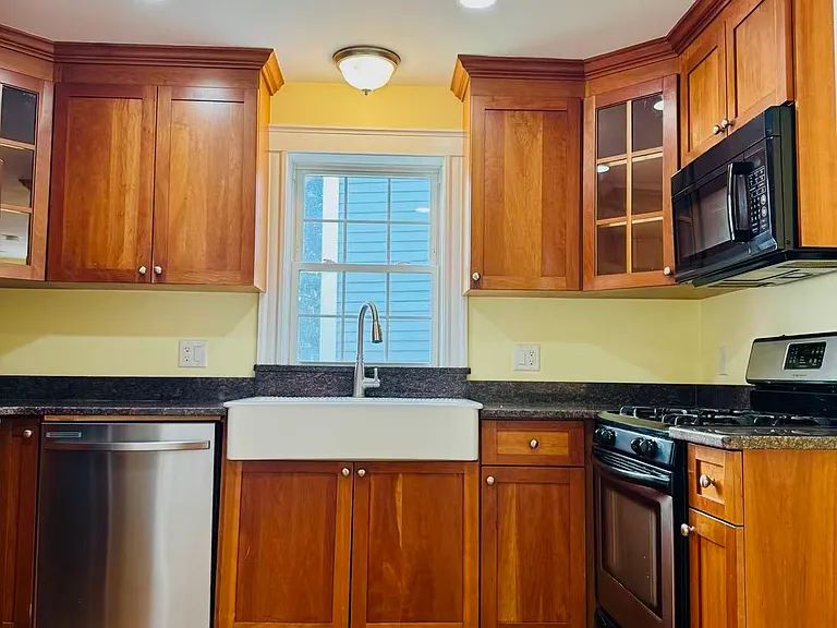 203 Clark St #203 — Photo 3