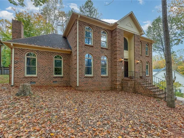 3807 Rappahannock Ct, Greensboro, NC 27407