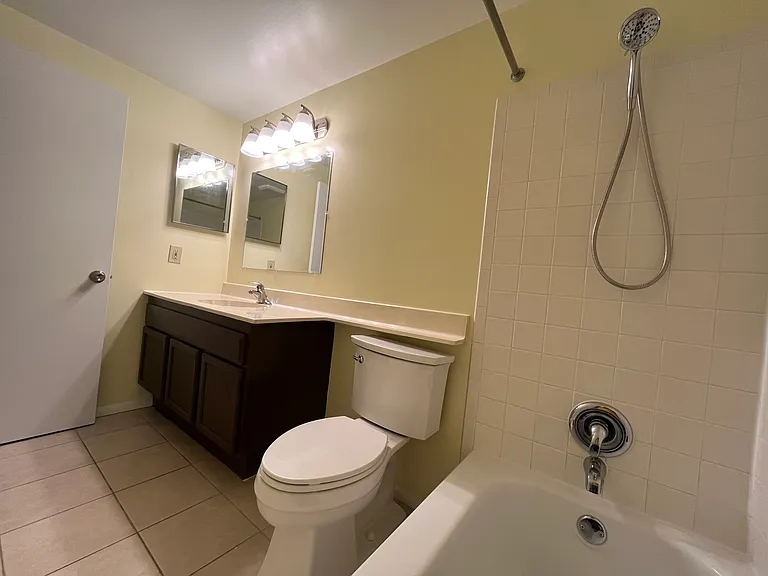 7606 Chancellor Way — Photo 11