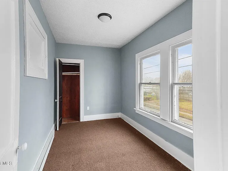 1752 Arlington Ave #1 — Photo 6