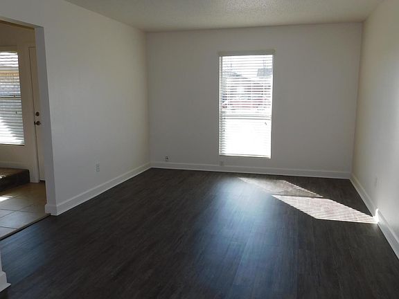 4th image of 54 Assana Ct