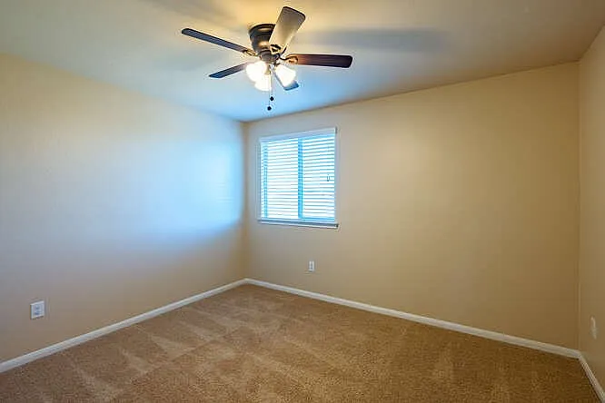 402 Zenith Rd — Photo 21