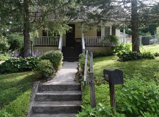 806 S Whitted St, Hendersonville, NC 28739