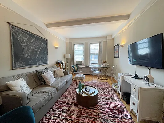 Rented by Rita S Citrin, LREB | media 27