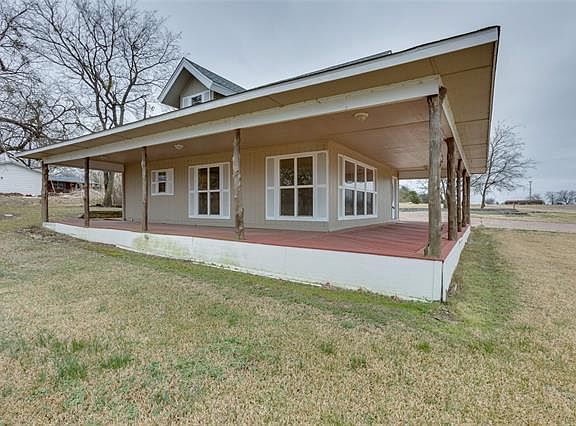 2nd image of 504 Perry Dr