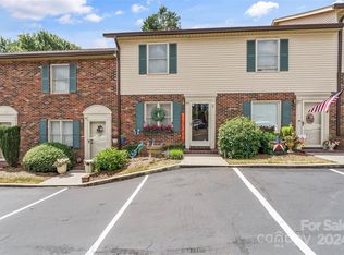 1330 5th St NE APT 166, Hickory, NC 28601