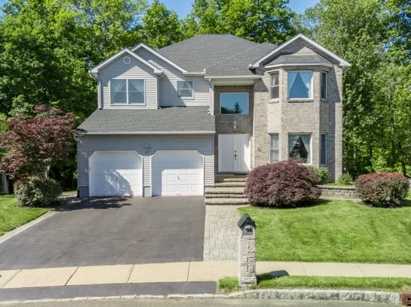 35 Leah Way, Parsippany-Troy Hills Twp., NJ 07054