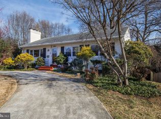 9903 Cedar Ln, Bethesda, MD 20814