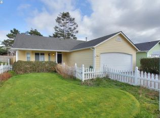 440 9th Ave, Seaside, OR 97138