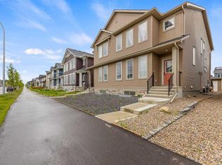 150 S Ambleton Dr NW, Calgary, AB T3P 1W6
