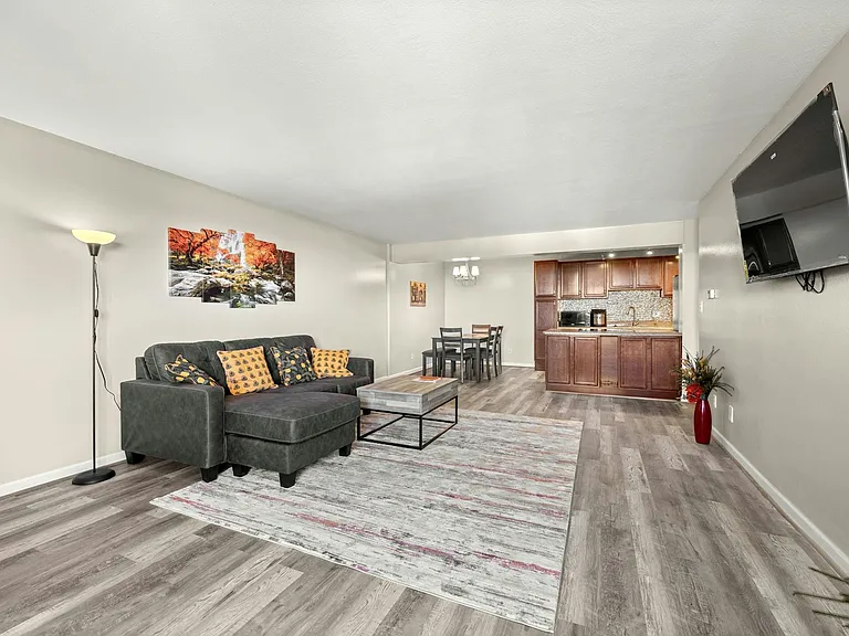 7255 E Quincy Ave — Photo 5