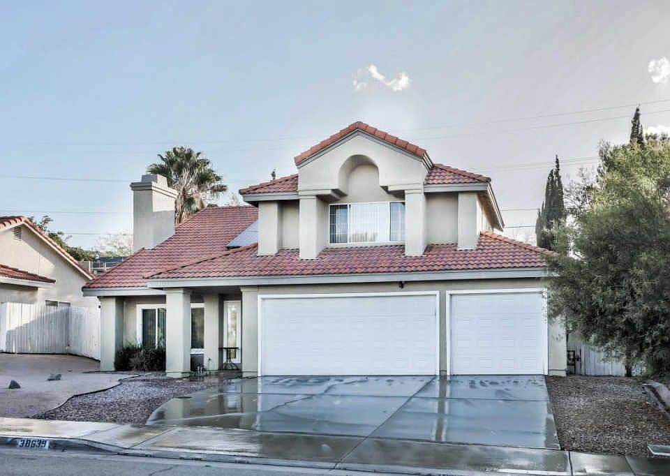 1st image of 38639 Desert Flower Dr