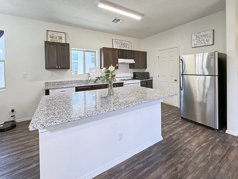 4774 Grizzly Peak Rd NE — Photo 7