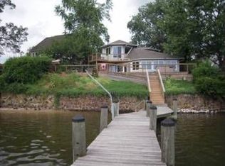 1915 Surf Cir, Pasadena, MD 21122