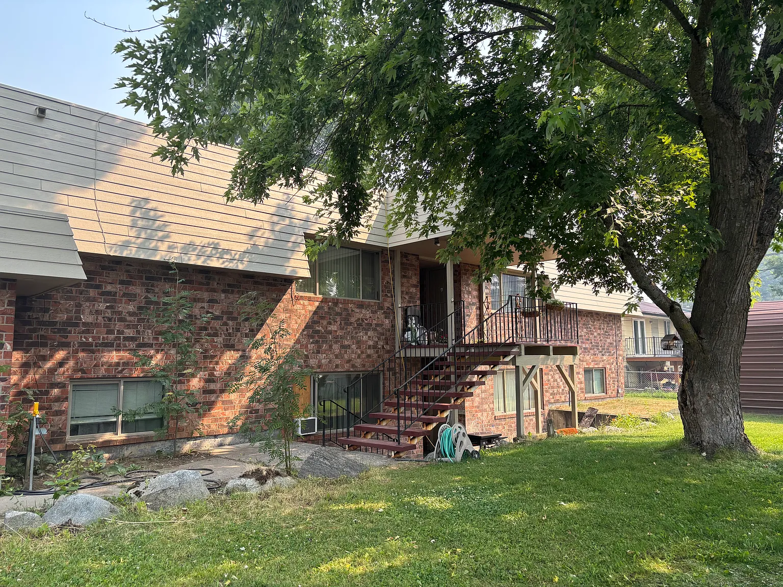 2 bed, 923 sqft, $1,300 — Photo 2