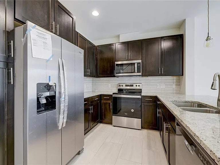 402 Conservation Dr #20 — Photo 12