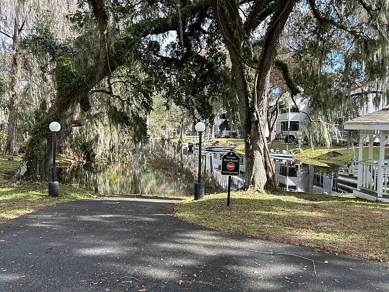 1302 Cypress Cove Ct — Photo 21