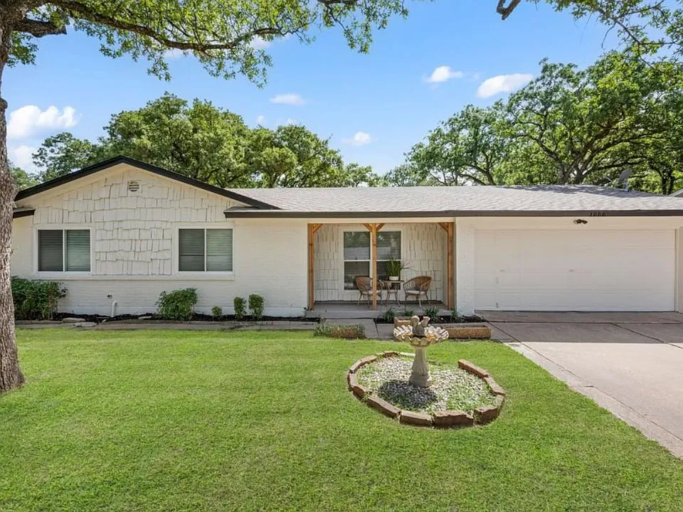 1225 King Dr