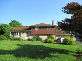 2881 Fleetwood Dr, Lancaster, PA 17601