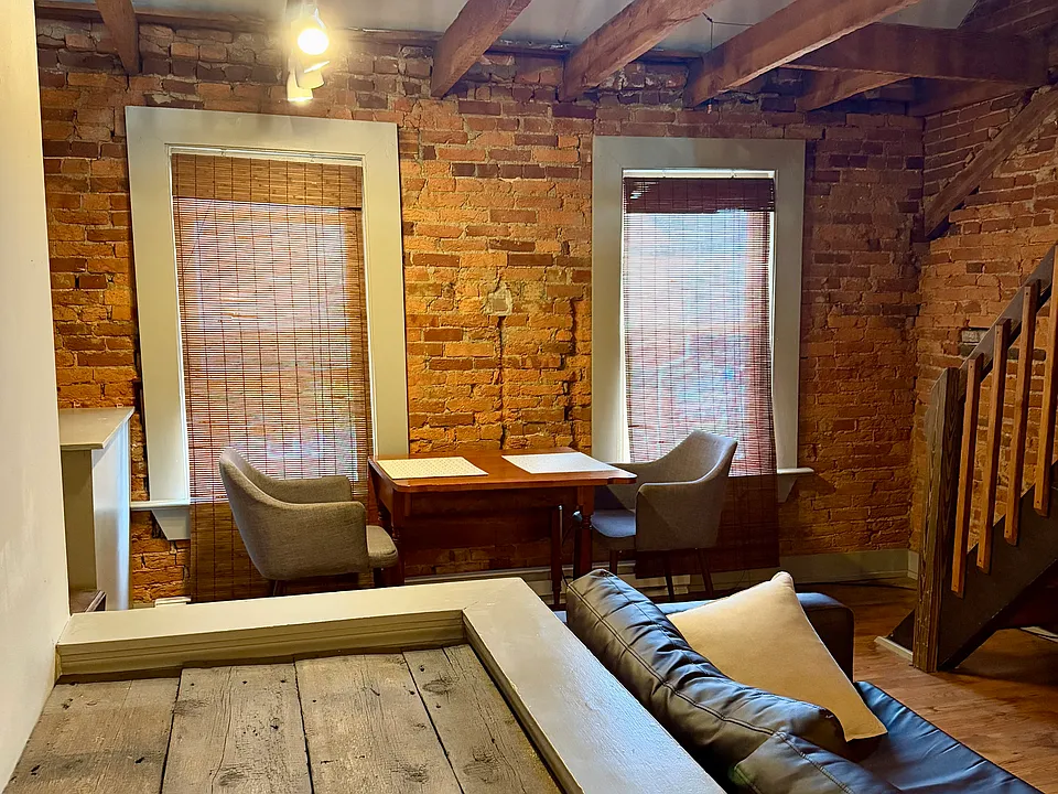 255 W Walnut St #2