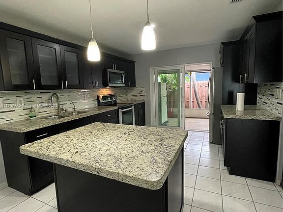 4th image of 8951 NW 117th St #0