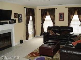 5619 Poplar Hill Ct, Greensboro, NC 27407