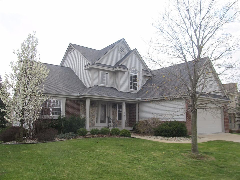 1st image of 7472 Wicklow North Dr