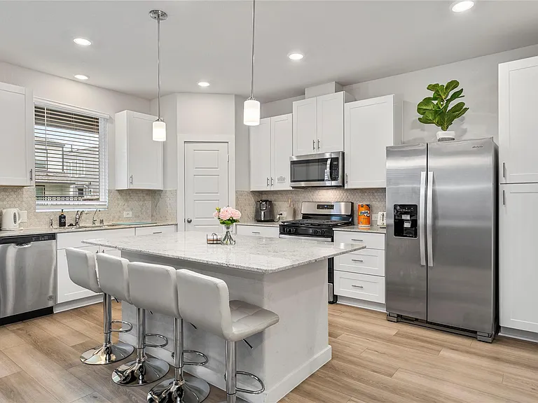 14742 Silent Gulf Ave — Photo 10