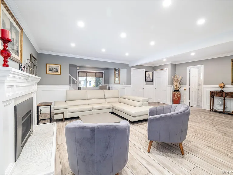 140 Baltimore Ave — Photo 4