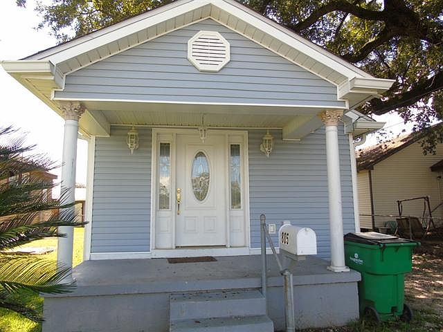 1st image of 805 Avenue E