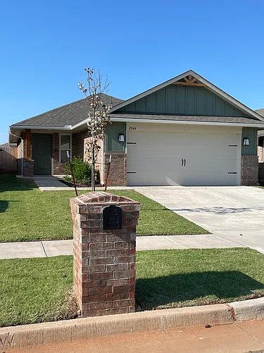 2544 NW 199th St Photo 1