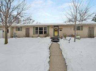 1217 Charles St, De Pere, WI 54115