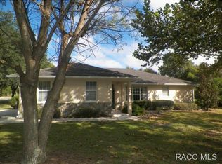 3240 W Daffodil Dr, Beverly Hills, FL 34465