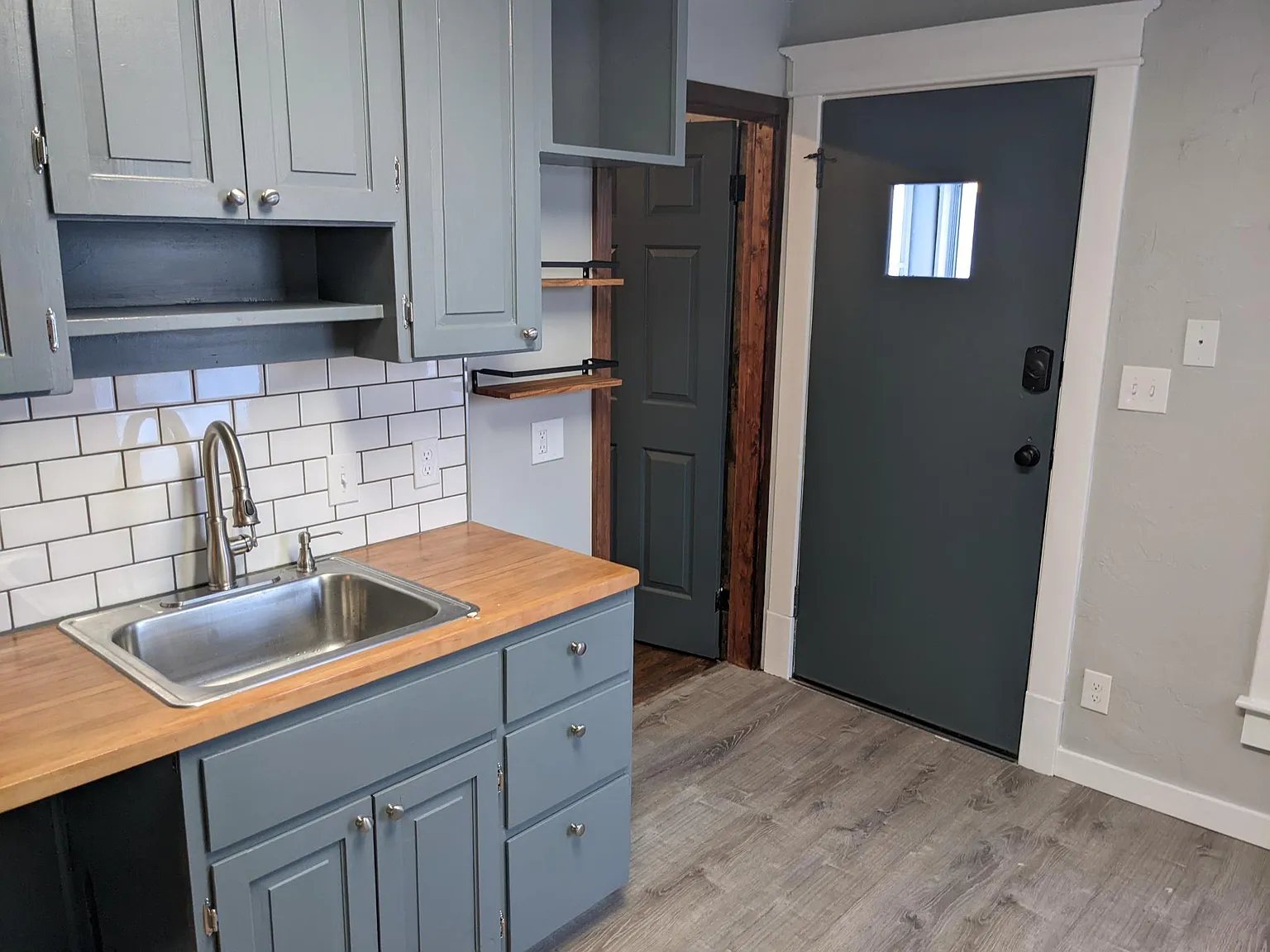 1 bed, 1000 sqft, $1,200 — Photo 2